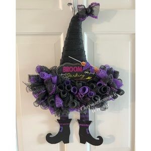 SOLD NWOT Witch hat wreath
